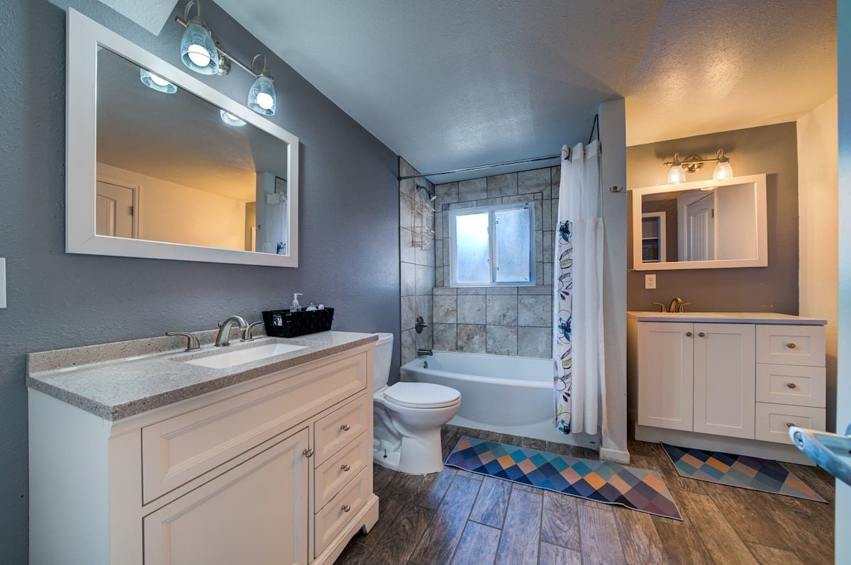 Queen Room — Bathroom