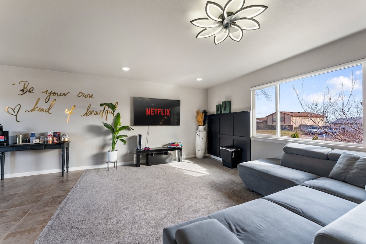 Woodstock — Living Room